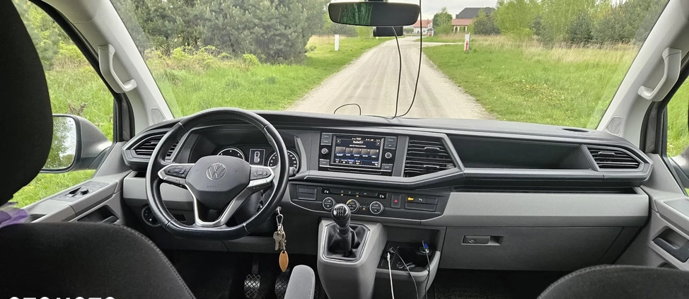 Volkswagen Caravelle cena 180000 przebieg: 111000, rok produkcji 2021 z Poznań małe 37